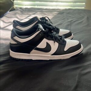 Nike Classic Black and White Low-Tops